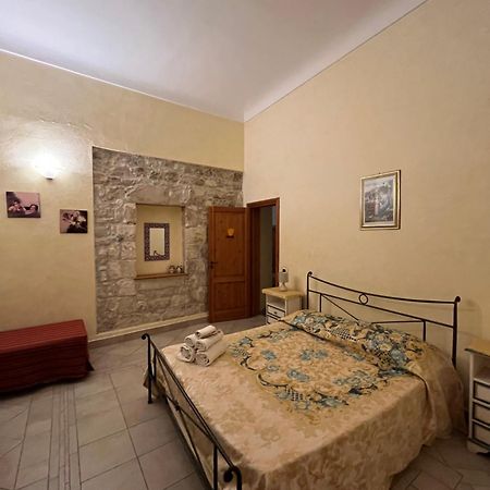 B&B Candido Vacanze Modica Bagian luar foto