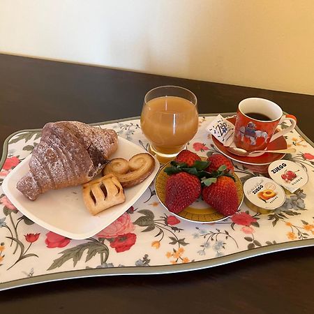 B&B Candido Vacanze Modica Bagian luar foto