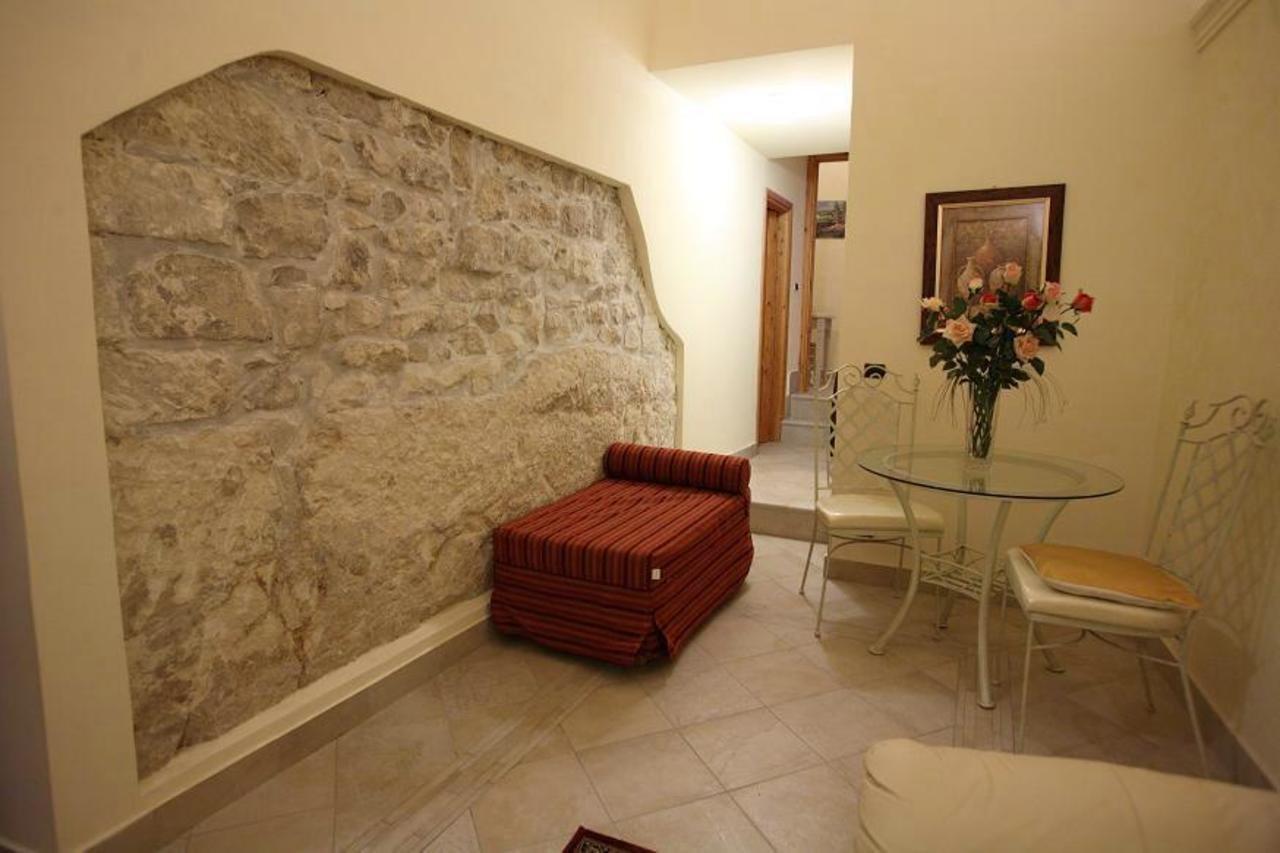 B&B Candido Vacanze Modica Bagian luar foto