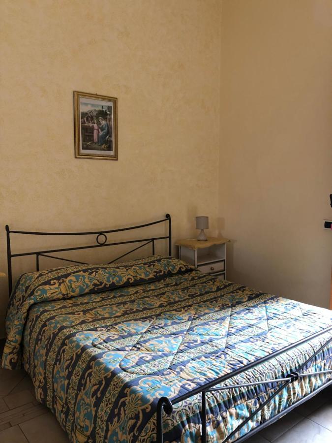 B&B Candido Vacanze Modica Bagian luar foto