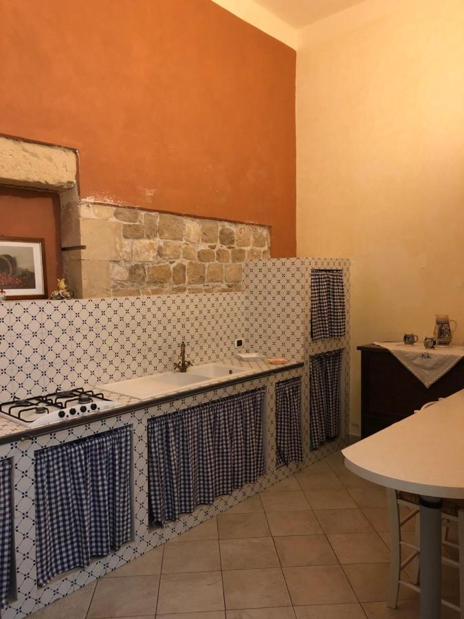 B&B Candido Vacanze Modica Bagian luar foto