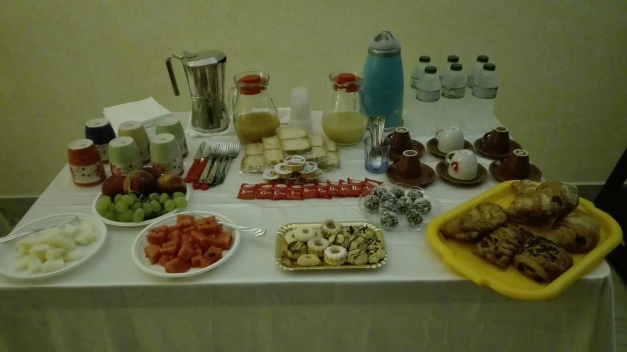 B&B Candido Vacanze Modica Bagian luar foto