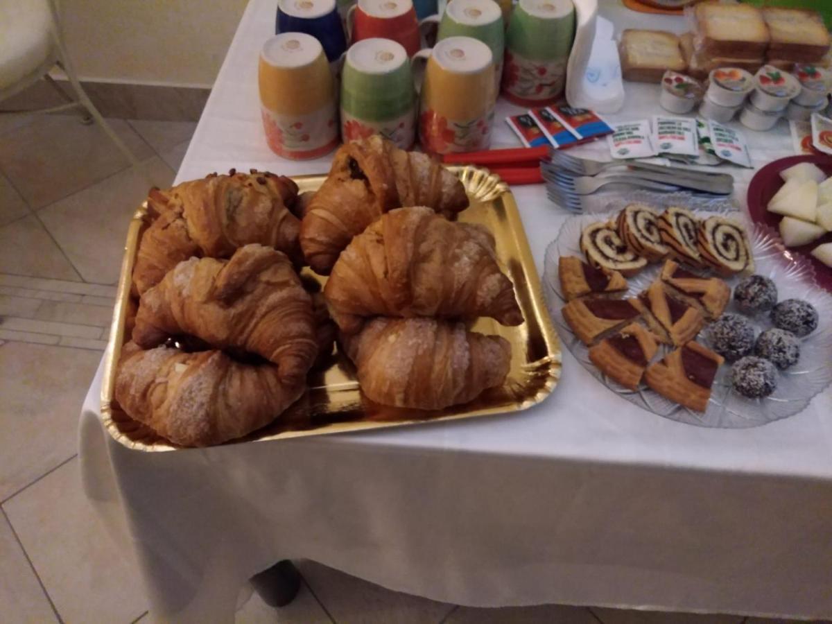 B&B Candido Vacanze Modica Bagian luar foto